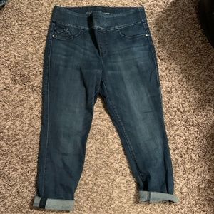 Women's jean capris
